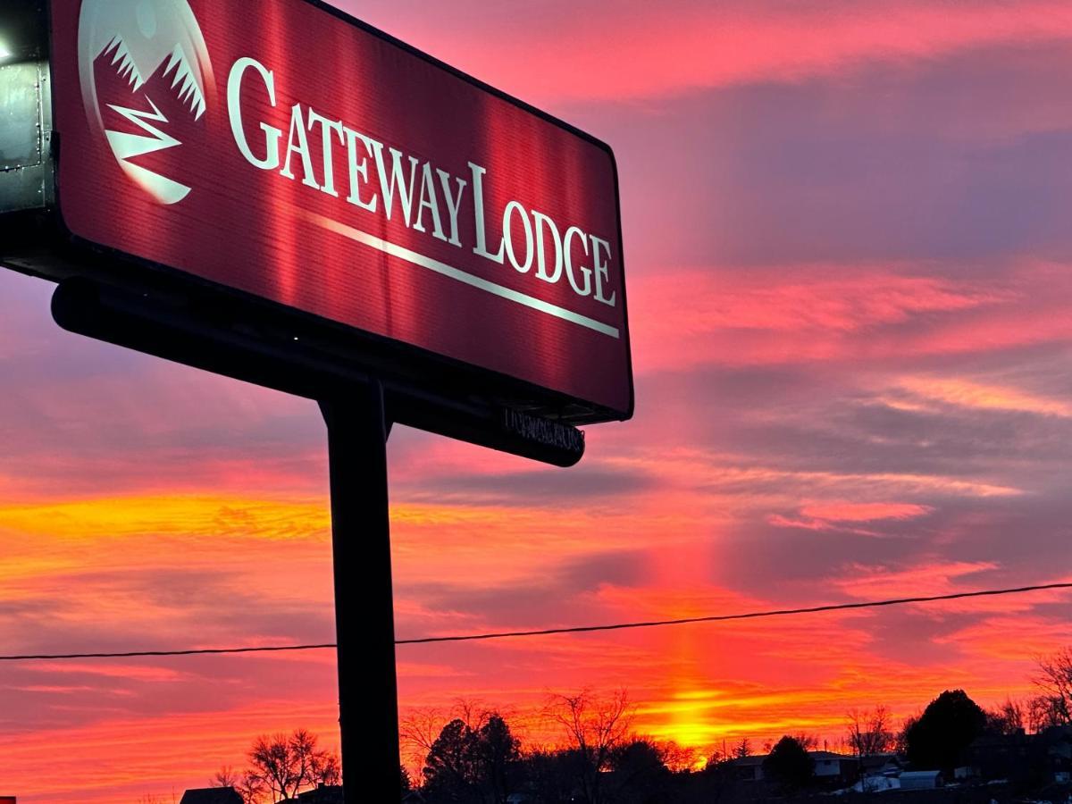 Gateway Lodge Rifle Exterior photo