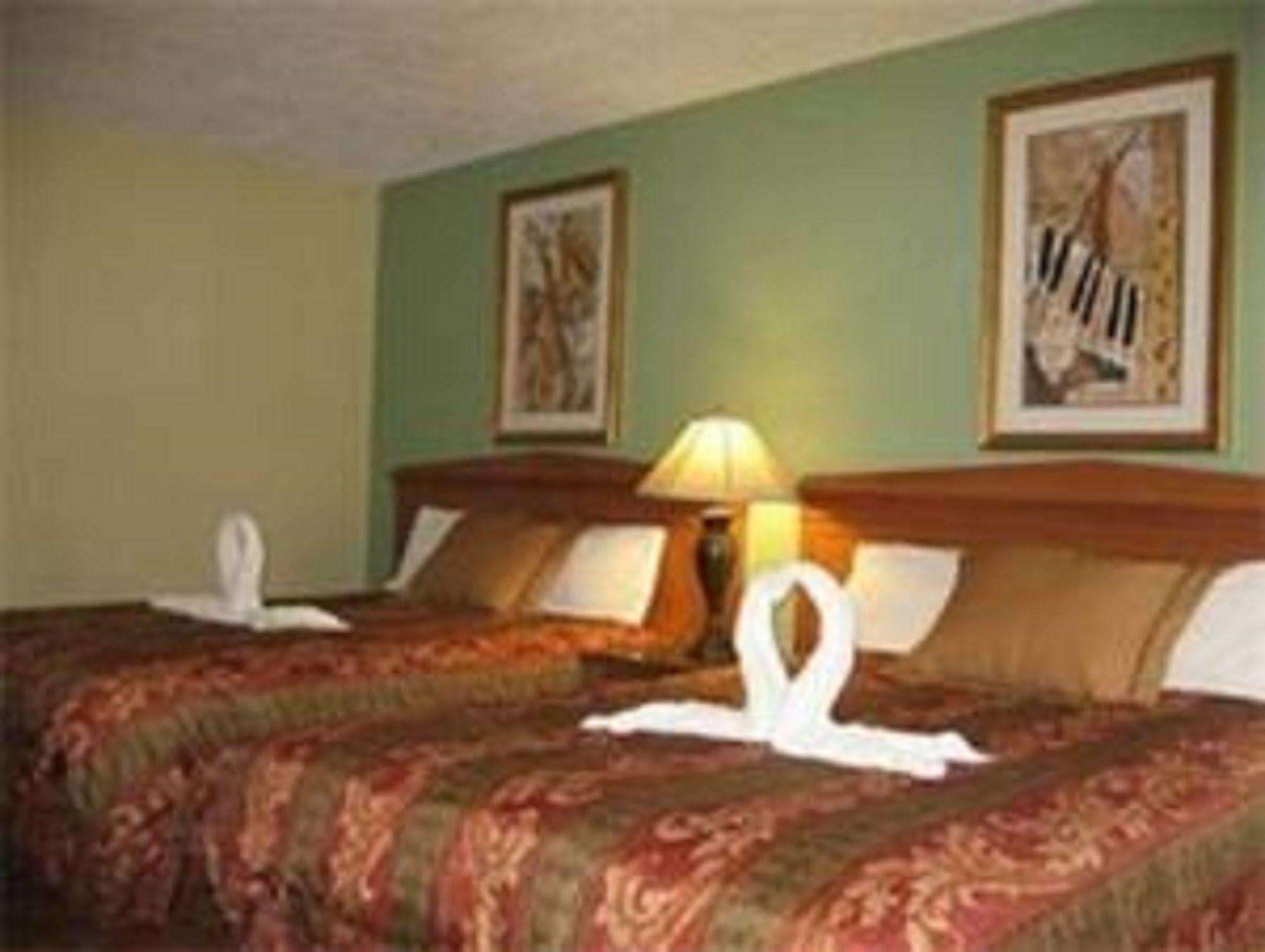 Gateway Lodge Rifle Room photo